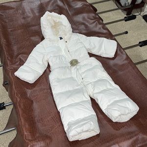 Ralph Lauren Snowsuit 18 month. Stunning. No issues. Perfect. Non smoking home.
